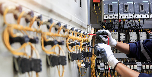 Professional Electrician technician working in Freedom, CA